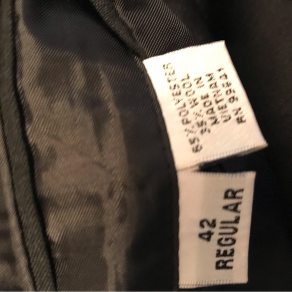 Gerald Austin Tuxedo Coat - Picture 12 of 17